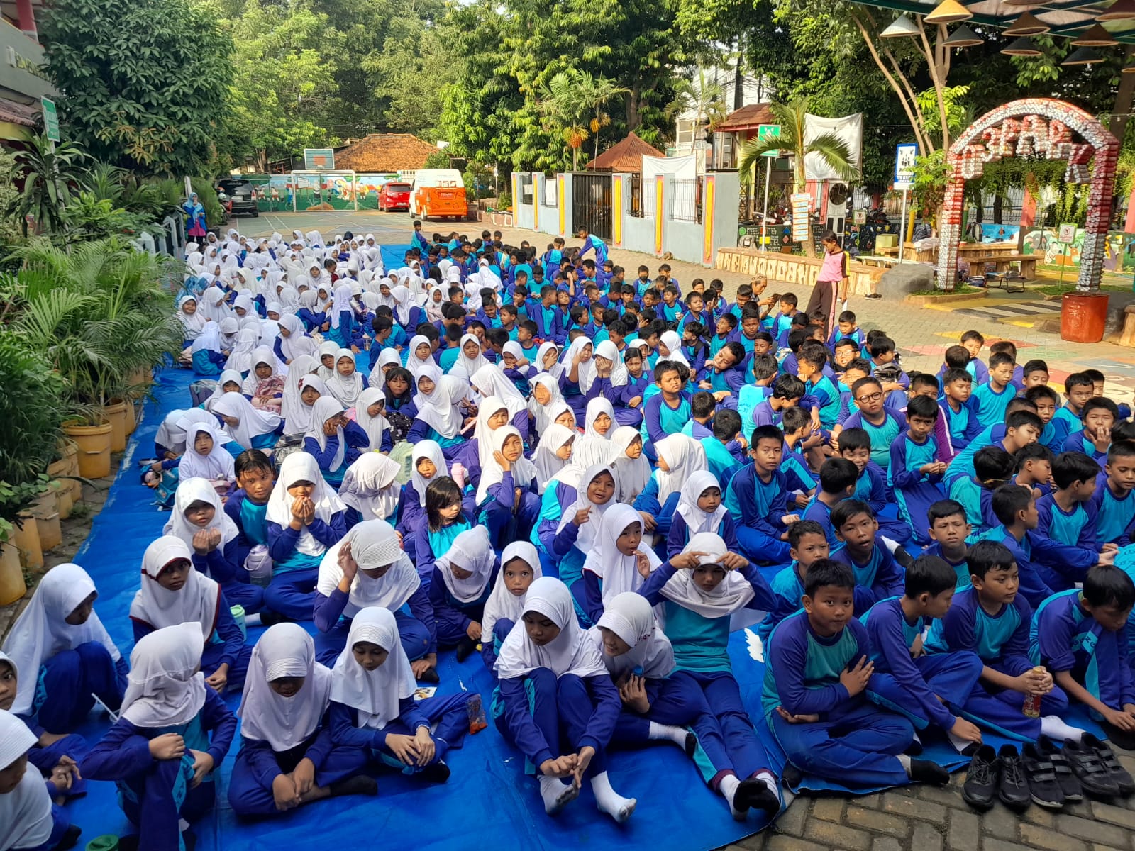 Wisata LiterAsyik Ke SDN Penggilingan 03